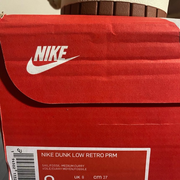 🔥SOLD OUT- LEAVE YOUR SIZE BELOW- Women’s Nike Curry Dunk Low Retro 🔥 - Picture 6 of 8